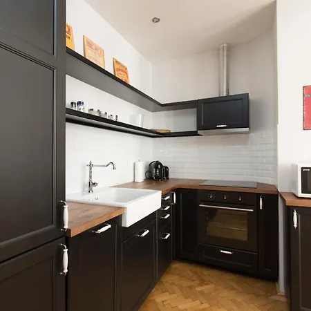 Apartman King Rustik & *
